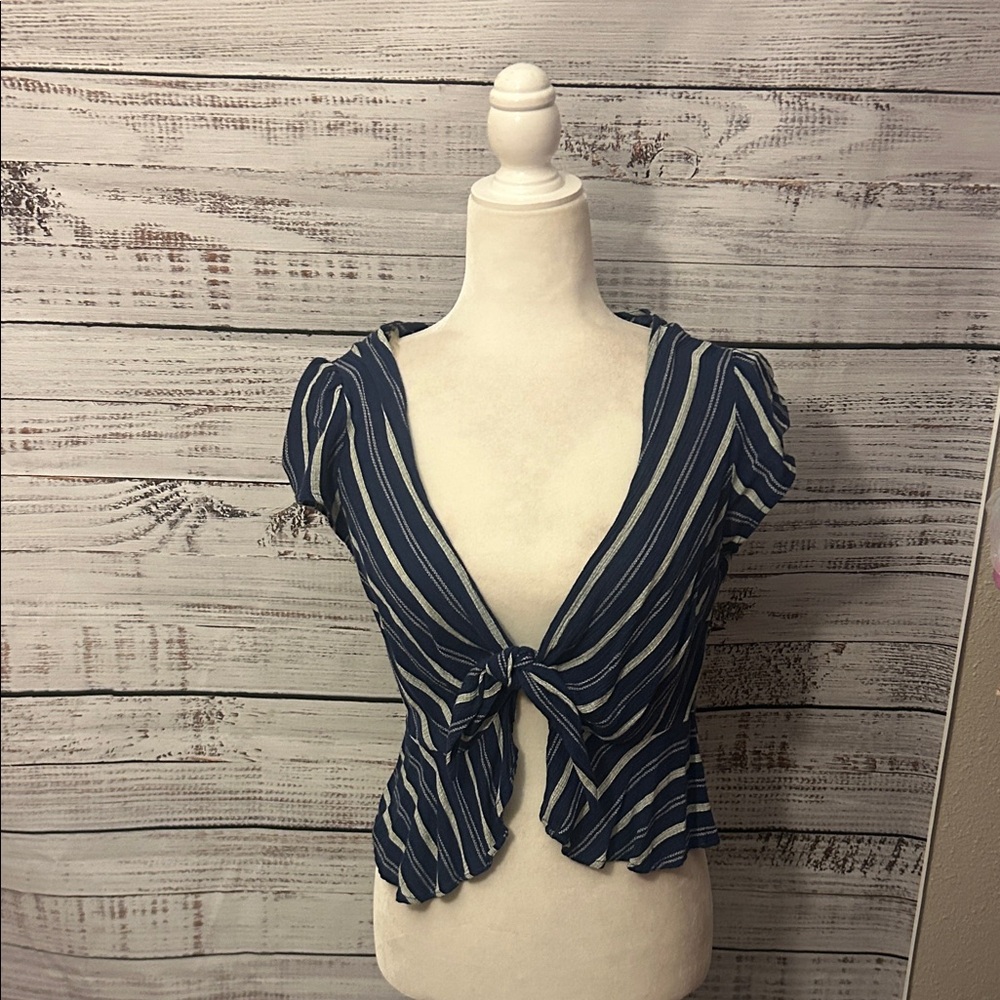 Striped Navy Blue Women's crop Top size medium